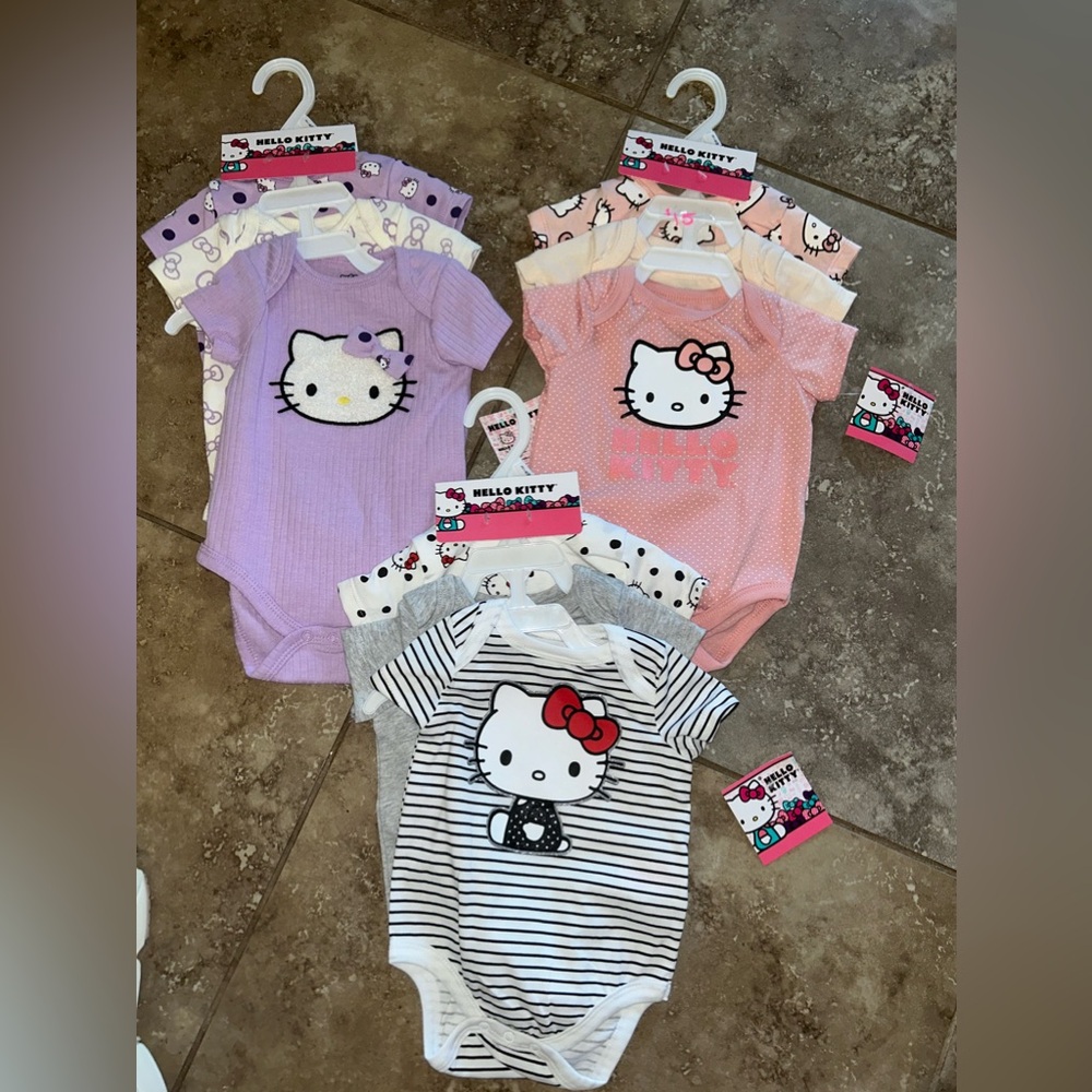 BABY HELLO KITTY sets 3/6